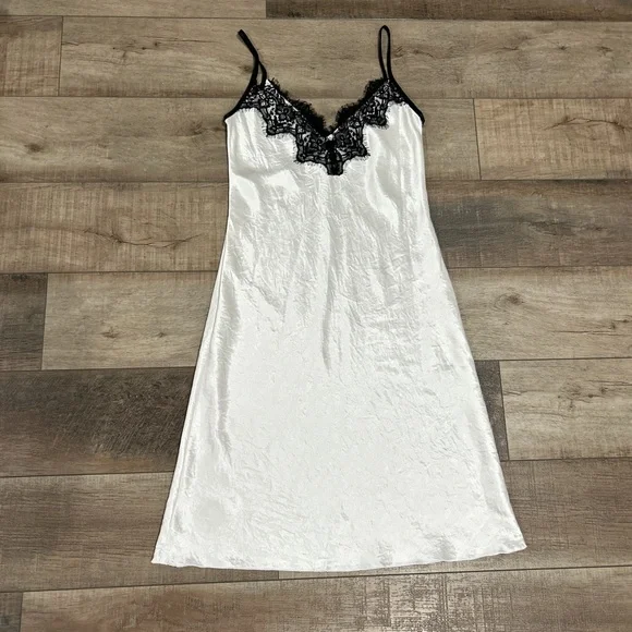 Enza Costa hammered satin slip dress - Picture 2 of 8